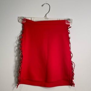 Súper hot red open side skirt!